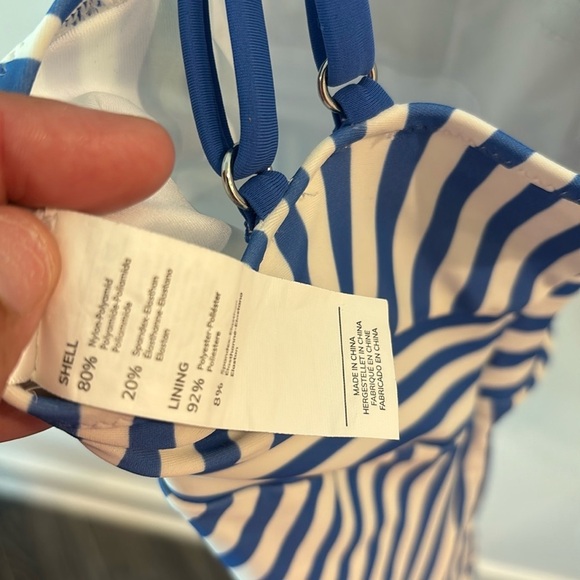 Cupshe Swimsuit - Picture 5 of 6